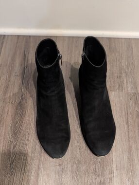 Pelle Moda Black Heeled Boots